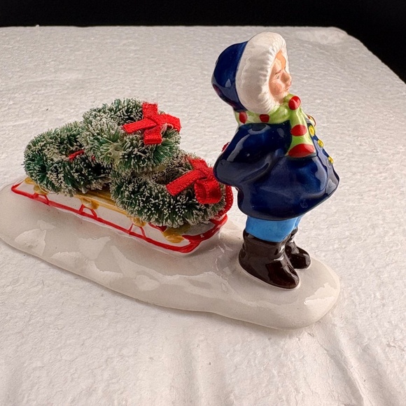 Department 56 Snow Village Wreaths for Sale - 4 pieces - Picture 14 of 16